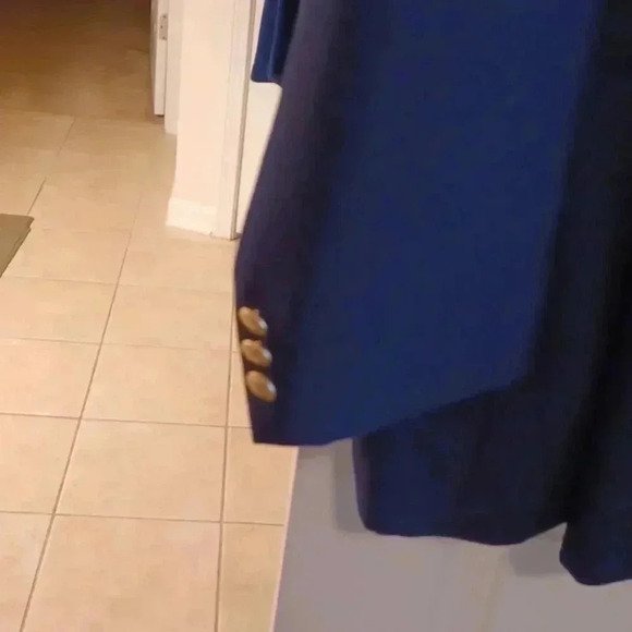 🐾men's Dark blue double breasted jacket with gold buttons🎉 - Picture 4 of 13